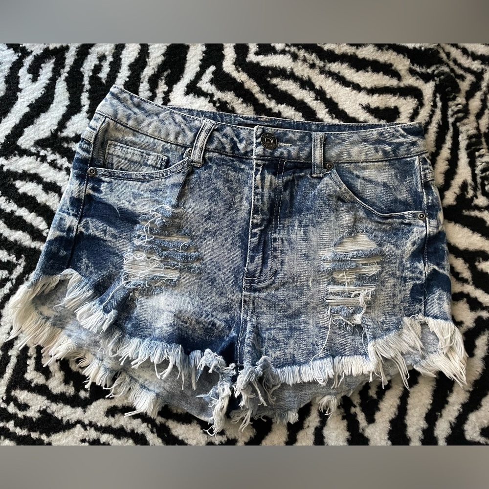 Rewash Acid Wash Denim Cut Off Shorts. Size 5. Glam Rock. 80’s. Y2K. Punk. Emo.